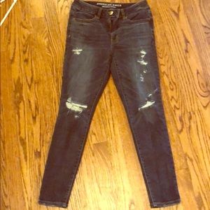 AE high waisted destroyed jegging